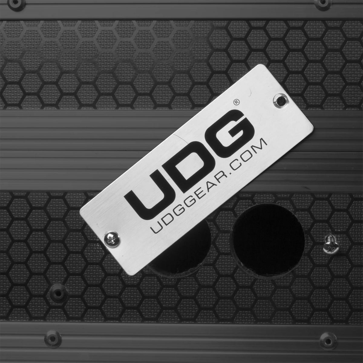 UDG Ultimate Flight Case XDJ-AZ Black Plus U91105BL – Flight Case DJ avec Roulettes – Noir – Neuf